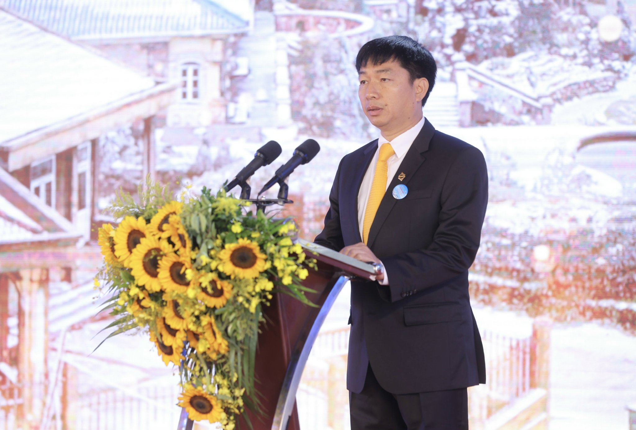 Ông Nguyễn Quang Huy, Chủ tịch Sun Group Vùng thủ đô phát biểu tại Lễ khởi công Quần thể khu du lịch sinh thái, cáp treo Mẫu Sơn.