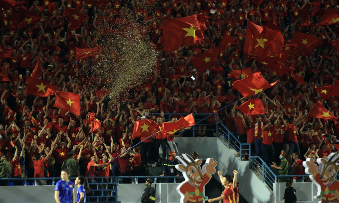 Niềm vui của khán giả Quảng Ninh sau chiến thắng tại SEA Games 31.