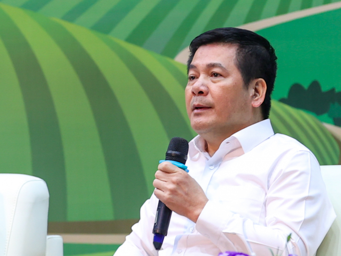 Bộ trưởng Nguyễn Hồng Diên cho biết, trên thực tế, rất nhiều sản phẩm nông sản của Việt Nam chưa đạt tiêu chuẩn về chất lượng nên còn gặp tình trạng ách tắc.