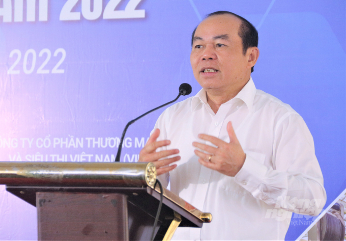 Nguyen Ngoc Bao, Chairman of the Vietnam Cooperative Alliance giving a speech at the Workshop. Photo:  Pham Hieu.