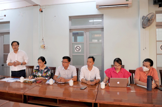 VASEP's delegation discussed the implementation of anti-IUU fishing in Phu Yen. Photo: Anh Ngoc.