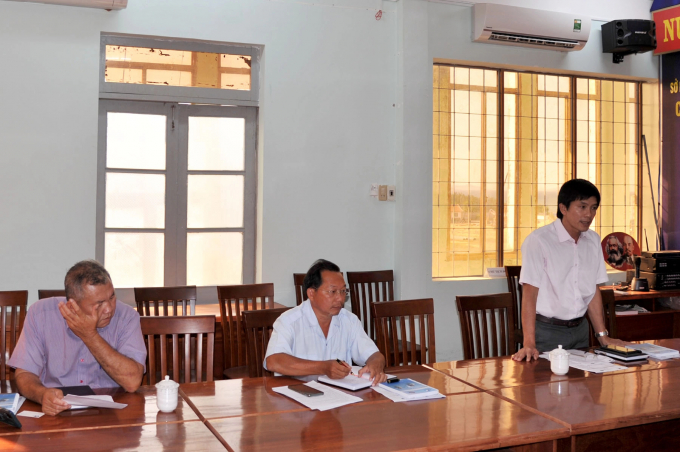Leaders of the Department of Fisheries (Phu Yen Department of MARD) report on the implementation of anti-IUU fishing. Photo: Anh Ngoc.