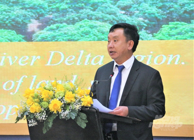 Vice Chairman of Hai Duong Provincial People's Committee, Mr. Tran Van Quan, said that this year, Lychees from Bac Giang and Hai Duong have been exported to nearly 30 countries and territories without depending on a fixed market. Photo: Pham Hieu.
