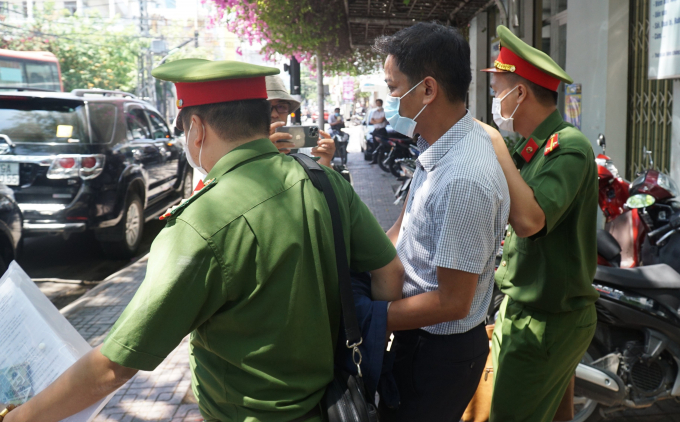 Ông Trần Quốc Huy, Trưởng phòng tổ chức, hành chính CDC Khánh Hòa bị bắt giam. Ảnh: Kim Sơ.