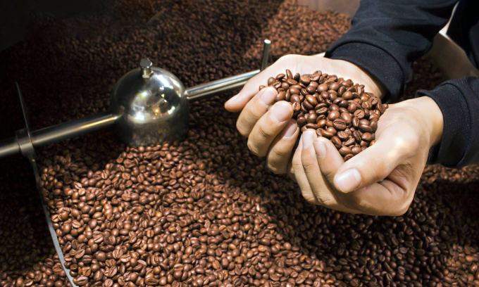 Trong nhóm nông sản chính xuất sang EU năm 2021, cà phê chiếm tỷ lệ cao nhất là 42,2%. Kế tiếp là hạt điều 33%; cao su, rau quả và hạt tiêu cùng hơn 7%.