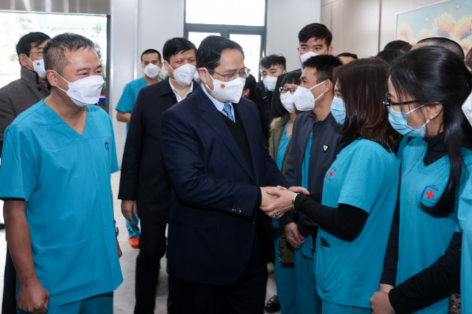 Thủ tướng Chính phủ Phạm Minh Chính yêu cầu hoàn thiện các quy định, chính sách về đẩy mạnh xã hội hóa nguồn lực, nhất là nguồn lực cho y tế cơ sở.
