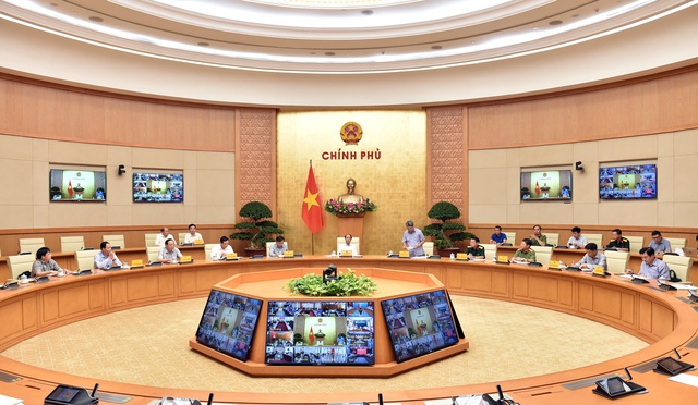 Phó Thủ tướng Lê Văn Thành chủ trì cuộc họp trực tuyến về phòng, chống cơn bão số 1. Ảnh: VGP/Đức Tuân.