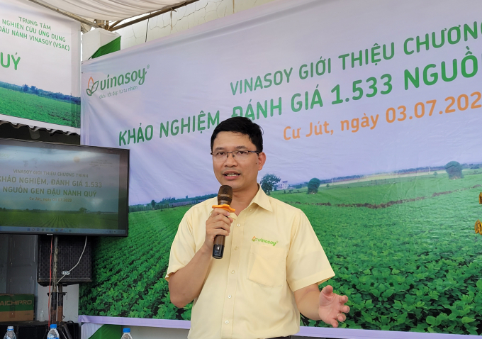 Mr. Le Hoang Duy, Deputy Director of VSAC.
