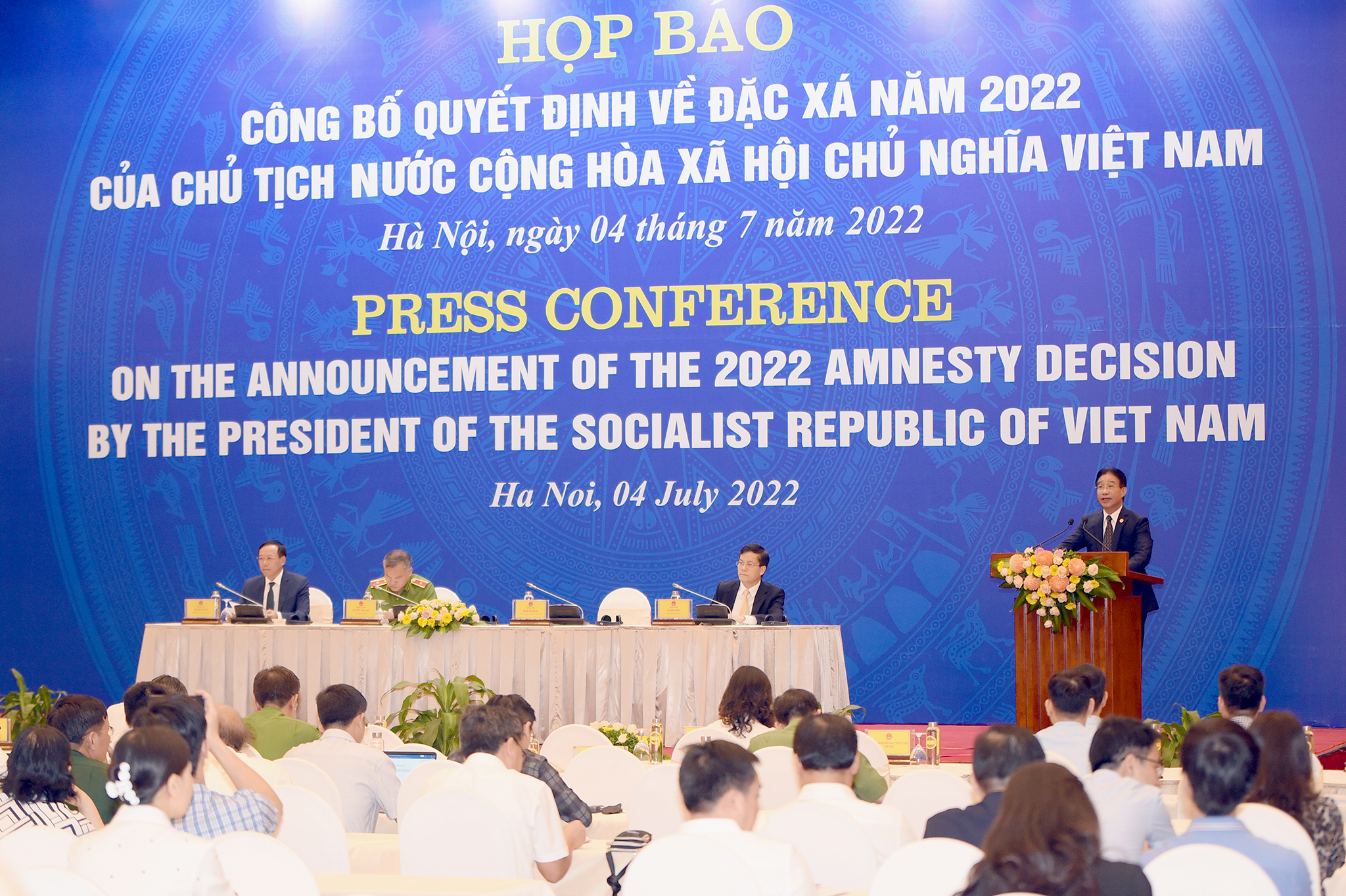 Quyết định về việc đặc xá năm 2022 của Chủ tịch nước Nguyễn Xuân Phúc, nhân dịp kỷ niệm Quốc khánh 2/9, được công bố sáng 4/7. Ảnh: Tùng Đinh.