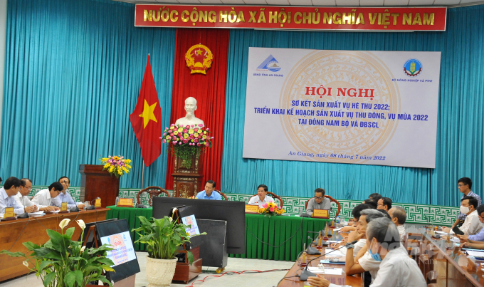 Conference to review the 2022 summer-autumn crop and implement the production plan for the autumn-winter and the 2022 crop in the South. Photo: Le Hoang Vu.