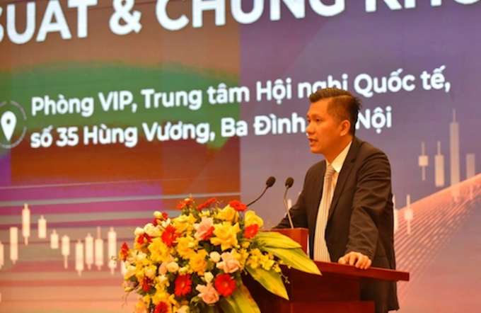 Chủ tịch Hiệp hội Tư vấn Tài chính Việt Nam (VFCA) Lê Long Giang phát biểu khai mạc.