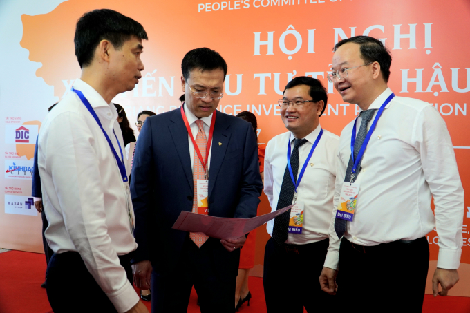 Khoảng 500 doanh nghiệp trong và ngoài nước tham dự Hội nghị xúc tiến đầu tư tỉnh Hậu Giang năm 2022. Ảnh: Kim Anh.