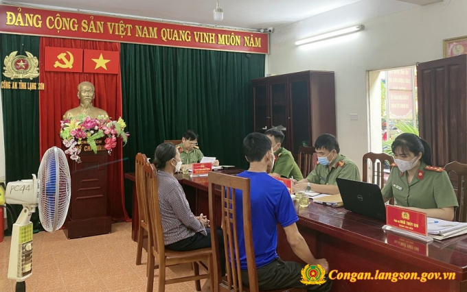 Đại tá Thái Hồng Công - Giám đốc Công an tỉnh Lạng Sơn tiếp công dân định kỳ tháng 7/2022