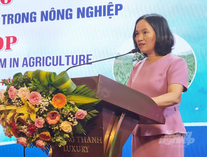 Phó Giám đốc Sở NN-PTNT Nghệ An, bà Võ Thị Nhung đề cao việc áp dụng công nghệ số vào sản xuất. Ảnh: Việt Khánh.