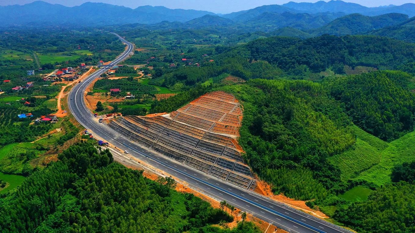 Lạng Sơn yêu cầu các đơn vị liên quan triển khai hệ thống thu phí tự động trên toàn tuyến cao tốc Bắc Giang - Lạng Sơn và trạm thu phí Km93+160/QL1. Ảnh mang tính minh họa.