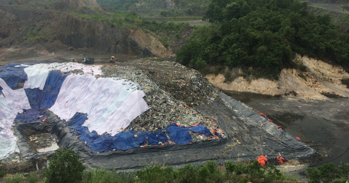 Khu chôn lấp rác tạm của TP Hạ Long