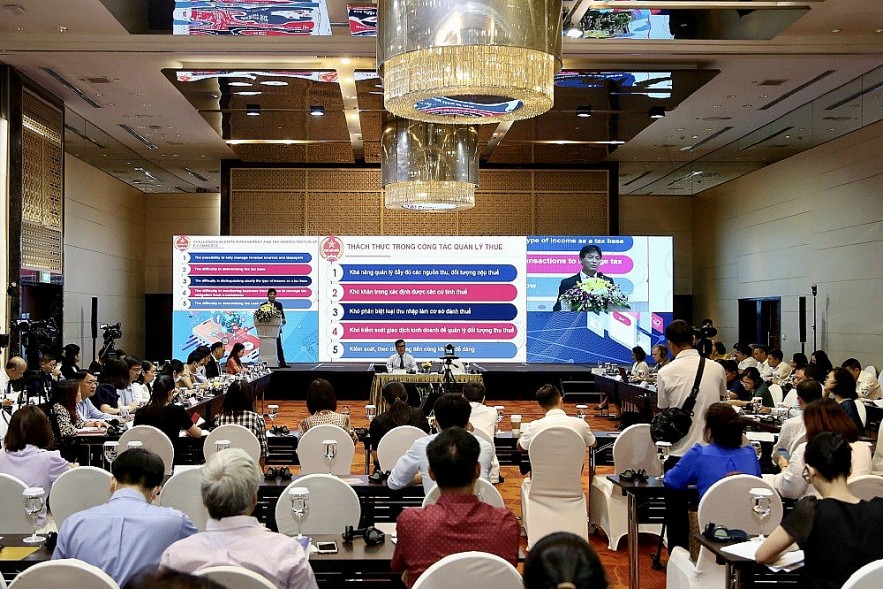 Toàn cảnh hội thảo về thuế thương mại điện tử ngày 29/7 tại Hà Nội.