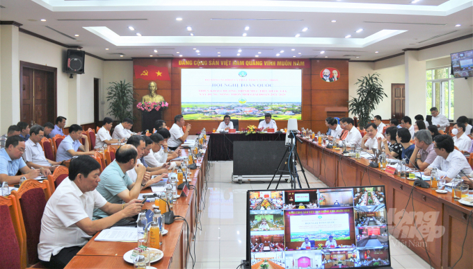 The national online workshop to implement the National Target Program on building new rural areas from 2021 to 2025 was held on August 5. Photo: Pham Hieu.