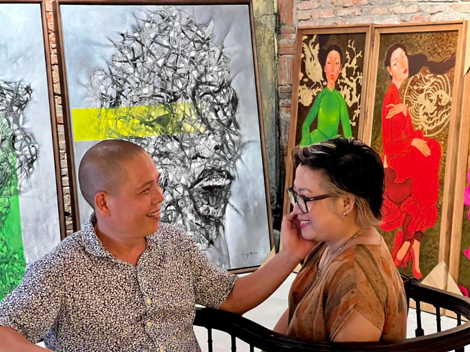 Vợ chồng họa sĩ Đặng Thị Thu An - Nguyễn Đức Huy.