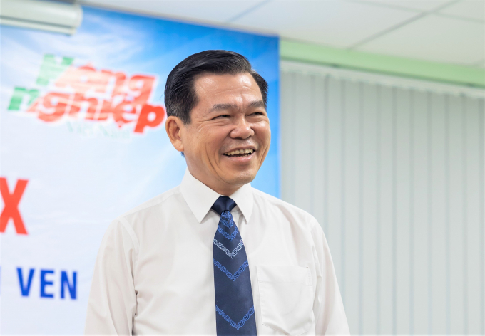 Ông Nguyễn Hồng Lĩnh, Bí thư Tỉnh ủy Đồng Nai, bày tỏ trân quý những tình cảm của Ban lãnh đạo và toàn thể cán bộ, công nhân viên của Công ty TNHH Thức ăn thủy sản GrowMax.