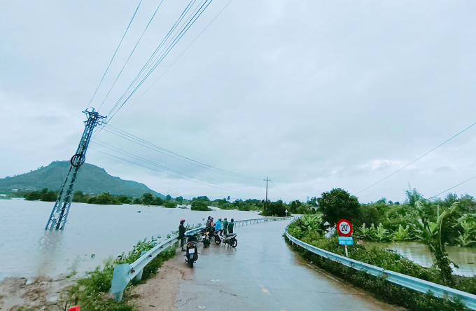 Ngập úng chia cắt xã Chư A Thai, huyện Phú Thiện.