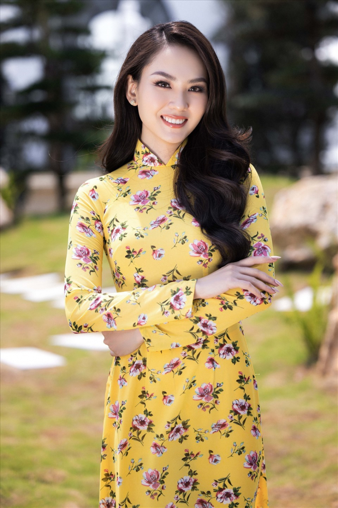 Người đẹp Huỳnh Nguyễn Mai Phương đang theo học thạc sĩ chuyên ngành Ngôn ngữ Anh.