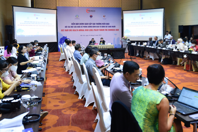 Participants at the Forum wish to comprehensively promote the fields of One Health in the immediate future. Photo: Tung Dinh.