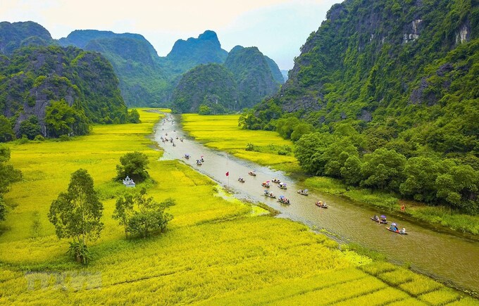 Quần thể danh thắng Tràng An (Ninh Bình) được UNESCO công nhận là Di sản văn hóa và thiên nhiên thế giới. Ảnh: MĐ.