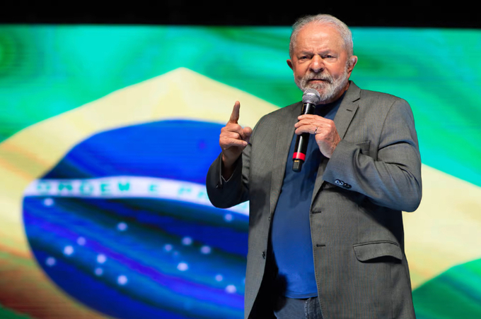 Brazilian leftist presidential pre-candidate Lula Da Silva speaks during a campaign rally at Centro de Convenções Ulysses Guimarães in Brasilia, Brazil. Photo: Andressa Anholete