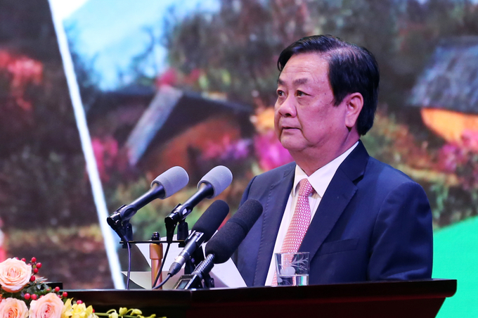 Bộ trưởng Bộ NN-PTNT Lê Minh Hoan trình bày tham luận tại hội nghị. Ảnh: T.L