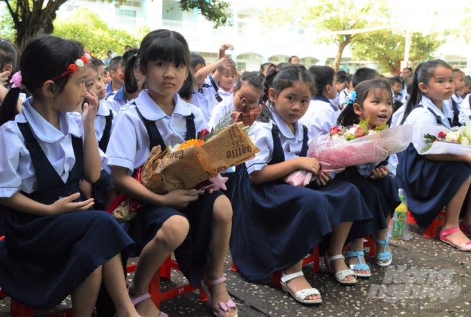 Ngành Giáo dục Kiên Giang tổ chức lễ khai giảng năm học mới thống nhất vào ngày 5/9, riêng các trường vùng khó khăn, biên giới, hải đảo có thể khai giảng từ ngày 3/9. Ảnh: Trung Chánh.