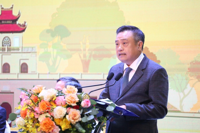Chủ tịch UBND TP. Hà Nội Trần Sỹ Thanh phát biểu tại Hội thảo.