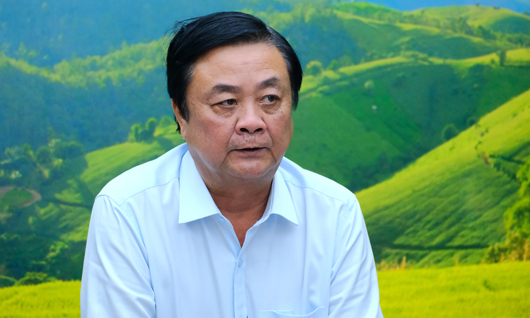 Bộ trưởng Lê Minh Hoan chia sẻ những khó khăn hiện tại của Học viện Nông nghiệp Việt Nam. Ảnh: Bảo Thắng.
