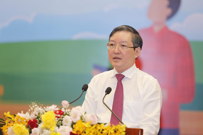 Chủ tịch Hội Nông dân Việt Nam phát biểu khai mạc Diễn đàn Nông dân Quốc gia lần thứ VII với chủ đề 'Người nông dân chuyên nghiệp'.