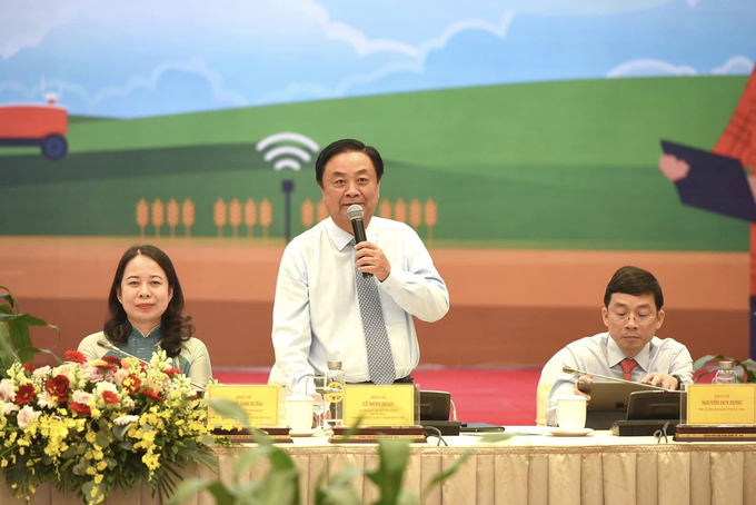 Bộ trưởng Lê Minh Hoan phát biểu tại Diễn đàn Nông dân Quốc gia lần thứ VII với chủ đề 'Người nông dân chuyên nghiệp' ngày 12/9.