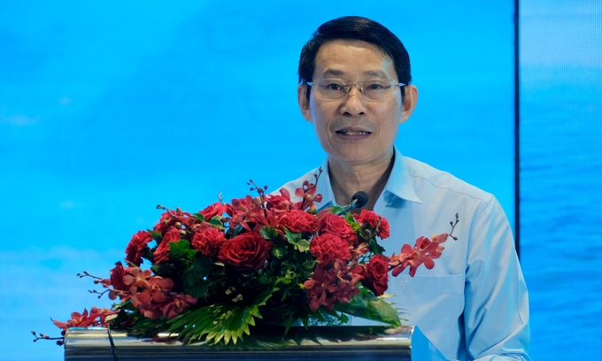 ông Đinh Văn Thiệu, Phó Chủ tịch UBND tỉnh Khánh Hòa kêu gọi các doanh nghiệp đầu tư sản xuất thức ăn phục vụ nuôi biển công nghiệp. Ảnh: Bảo Thắng.