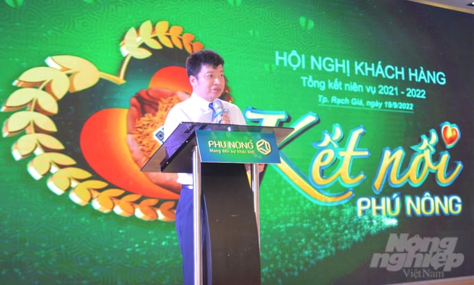 Ông Vũ Văn Thăng, Phó Tổng Giám đốc Công ty TNHH Phú Nông triển khai chính sách kinh doanh, chương trình quảng bá theo hướng hợp tác 'win – win' trong niên vụ mới 2022-2023. Ảnh: Trung Chánh.