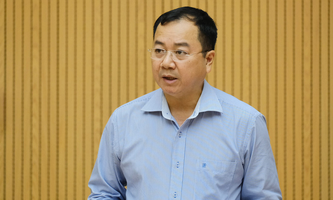Tổng cục trưởng Tổng cục Thủy sản Trần Đình Luân trình bày báo cáo về kết quả triển khai chống IUU thời gian qua. Ảnh: Bảo Thắng.