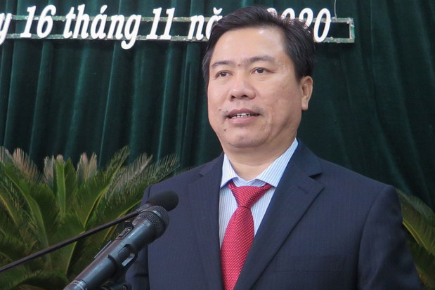 Cảnh cáo Chủ tịch UBND tỉnh Phú Yên Trần Hữu Thế. Ảnh: TN.