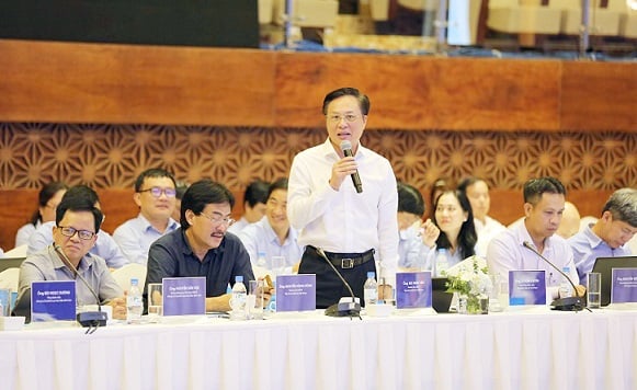 Thành viên HĐTV PVN Bùi Minh Tiến phát biểu tại Hội nghị.