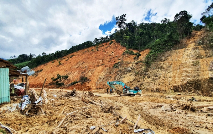 Nhiều địa phương miền núi Quảng Nam có nguy cơ bị sạt lở, cô lập nếu mưa lớn. Ảnh: L.K.