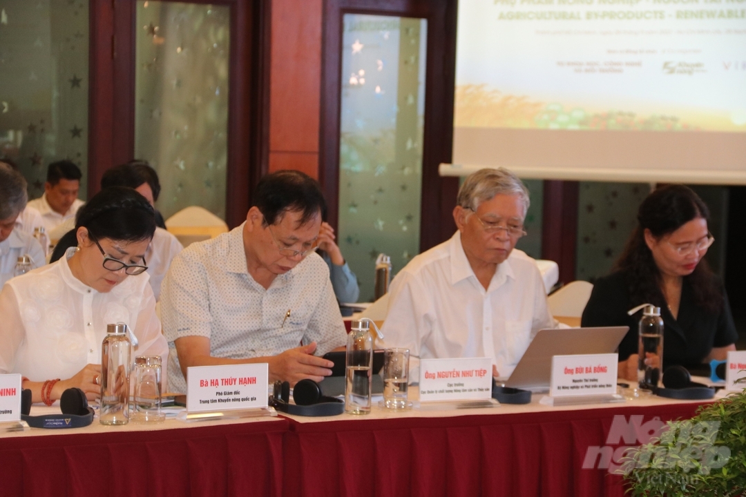 The workshop features leaders and former leaders of Departments and agencies under the Ministry of Agriculture and Rural Development. Photo: Nguyen Thuy.