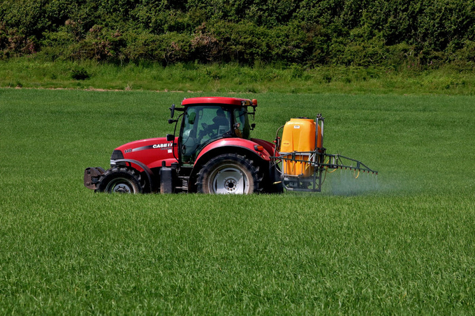 Around 350,000 tonnes of pesticides were sold in the EU annually between 2011-2020. Photo: Pixabay