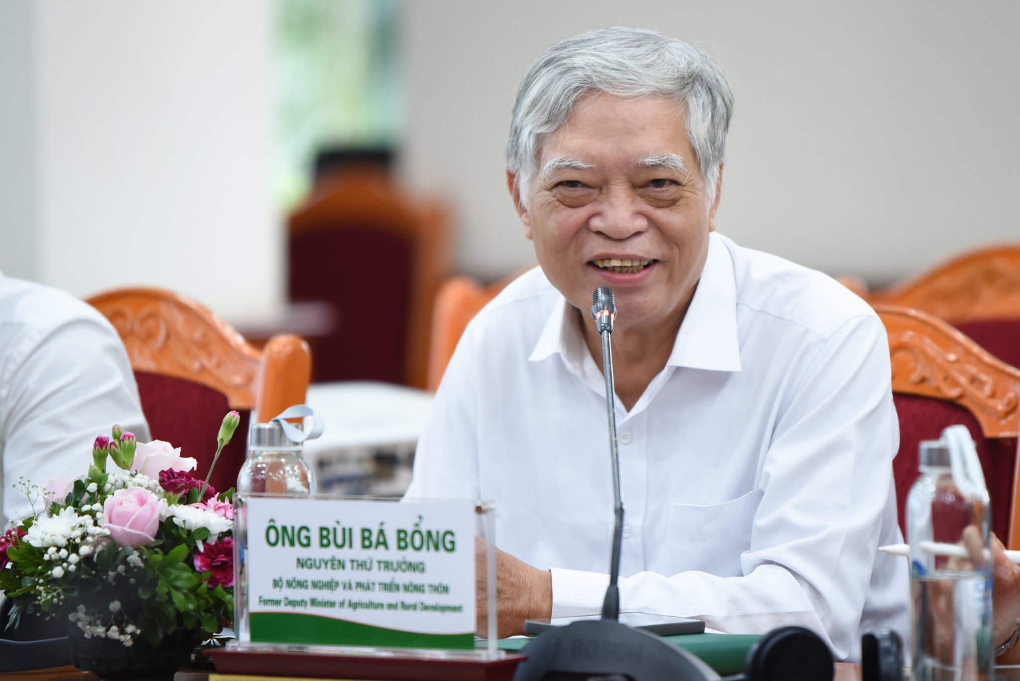 Dr. Bui Ba Bong, former Deputy Minister of Agriculture and Rural Development, commented on the action plan to implement the green growth strategy. Photo: Tung Dinh.