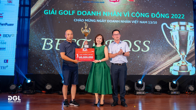 Golfer Phan Hải Nam đoạt Giải Best Gross.