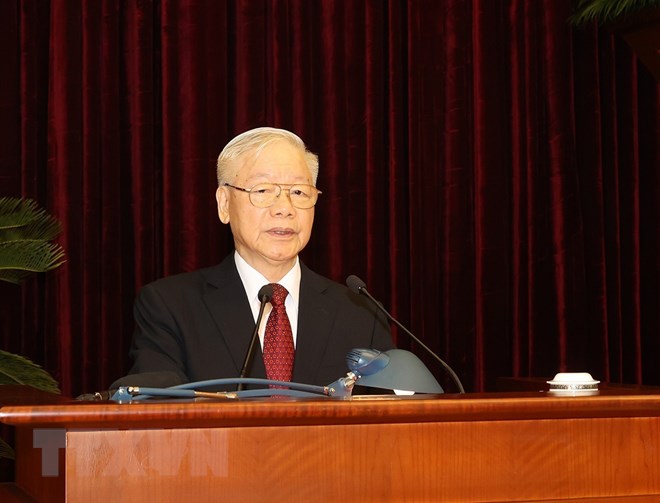 Tổng Bí thư Nguyễn Phú Trọng chủ trì Hội nghị Trung ương Đảng lần thứ 6. Ảnh: TTXVN.