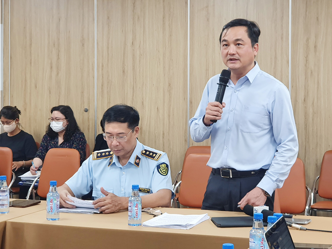 Ông Bùi Tá Hoàng Vũ, Giám đốc Sở Công thương TP.HCM chủ trì buổi họp báo. 