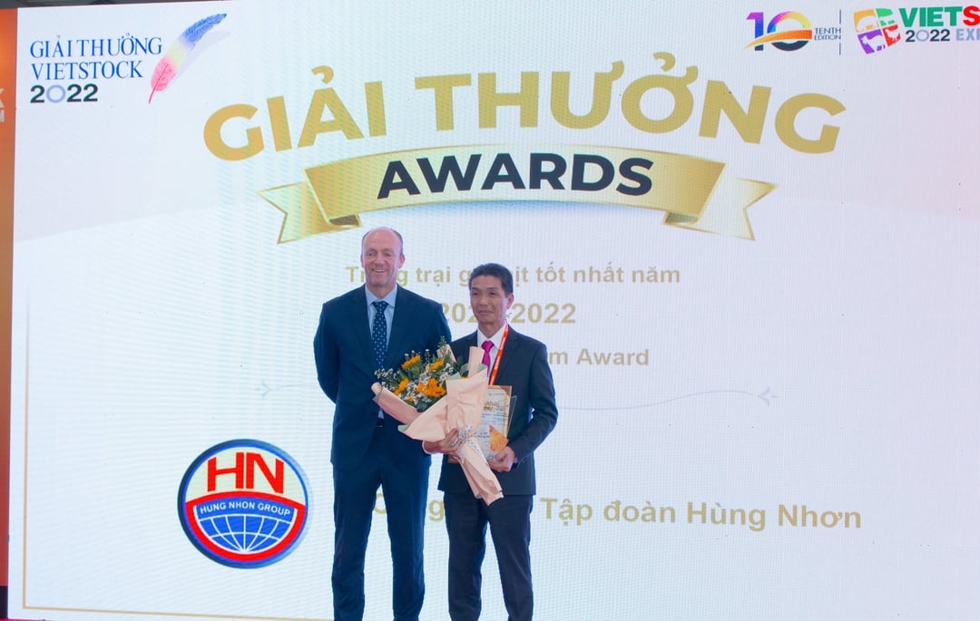 Đây là lần thứ 2 Tập đoàn Hùng Nhơn nhận giải thưởng ngành chăn nuôi lớn nhất Việt Nam.