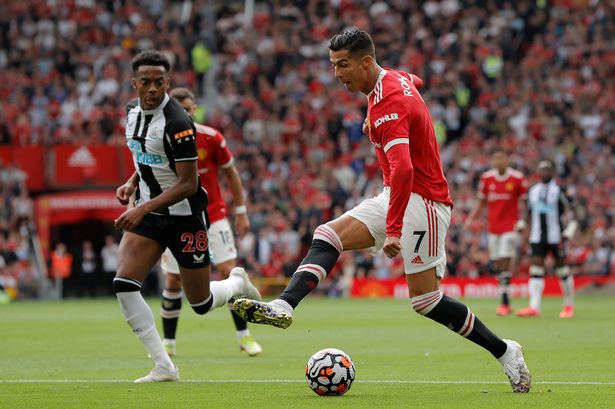 Cristiano Ronaldo sẽ đá chính trong trận Man United vs Newcastle United? Ảnh: The Guardian. 