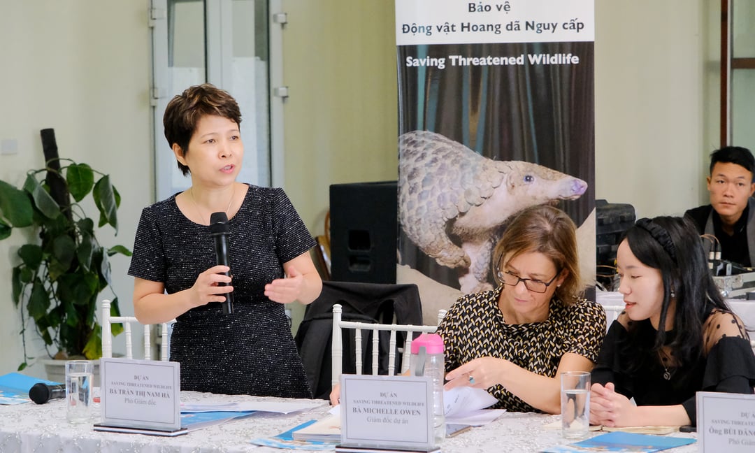 Bà Trần Thị Nam Hà, Phó Giám đốc Ban quản lý Dự án Bảo vệ động vật hoang dã nguy cấp Trung ương phát biểu khai mạc hội thảo.